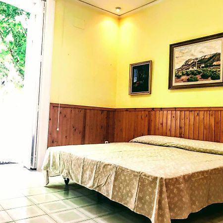 Hostal Marques De Campo Dénia Buitenkant foto